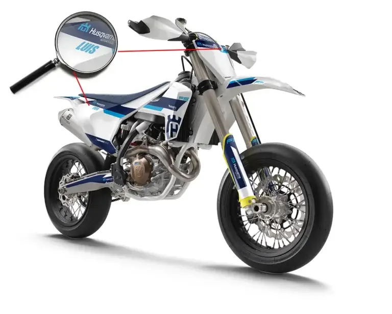 Husqvarna FS 450 Dekor Kit mit individuellem Name unter einer Lupe | Independent Racing | Dekore, Accessoires und Motorrad Bekleidung