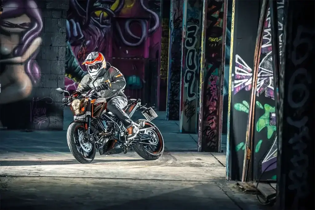 KTM Duke 125 Dekorkits für Baujahre 2011-2016, stilvolles Design für Individualisierung | Independent Racing