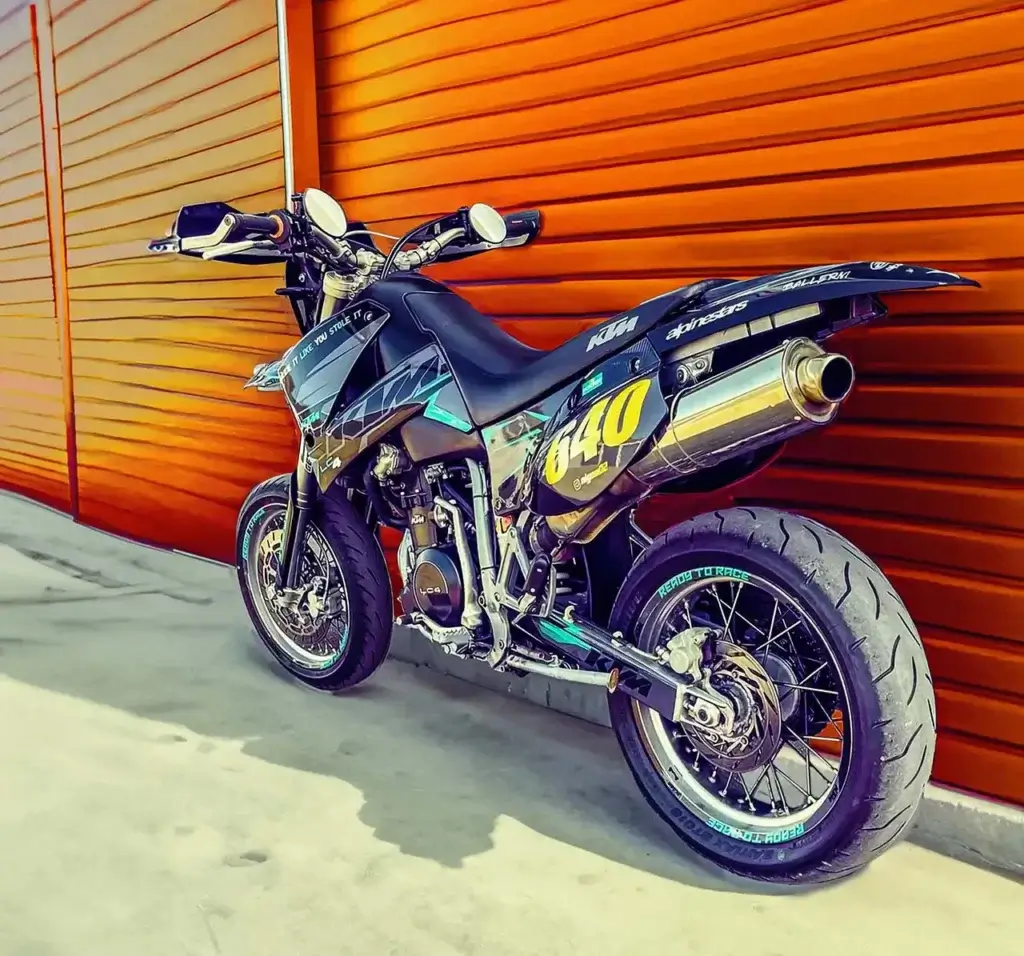 KTM LC4 Dekore, Baujahre 1999-2004, klassisches Design für individuelle Anpassung | Independent Racing