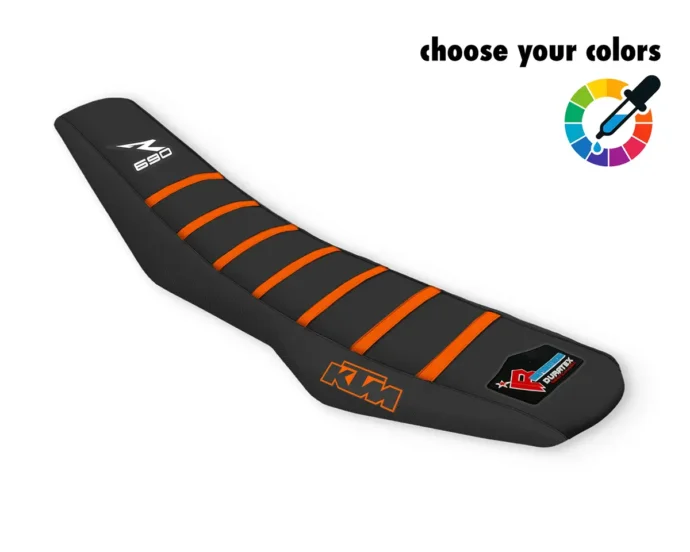 Schwarzer Sitzbankbezug mit orangen Rippen und KTM-Logo für die KTM 690 SMCR & Enduro.