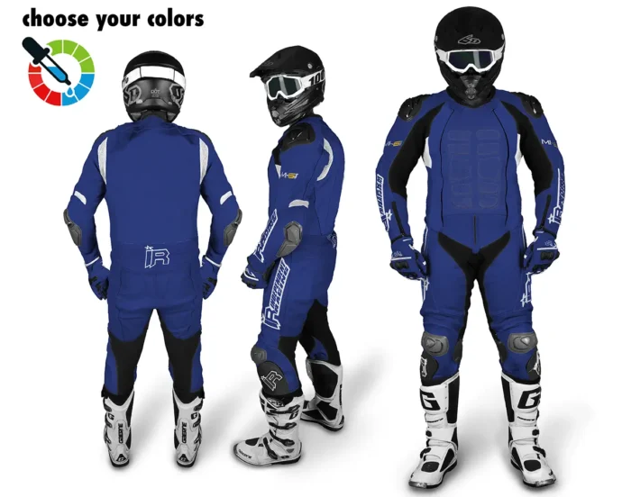 Maßgeschneiderte Lederkombi von Independent Racing in Blau und Weiß mit Schutzprotektoren, gezeigt aus Front-, Seiten- und Rückansicht.